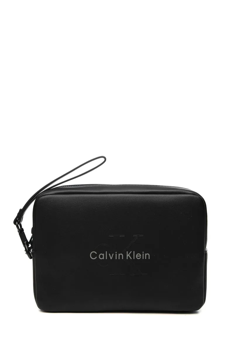 Pochette Calvin Klein Bold Ck Pouch Handle Fw Da Uomo Nera In Poliuretano