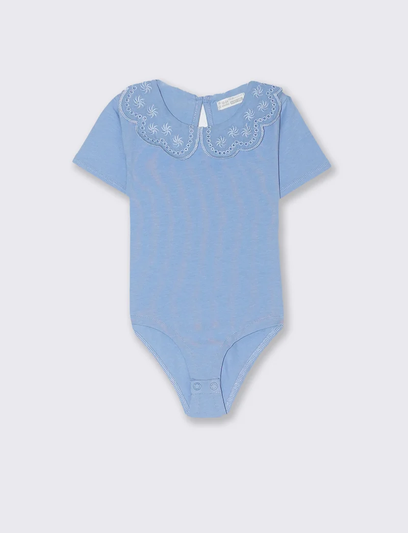 Body con colletto in sangallo da neonata - Azzurro