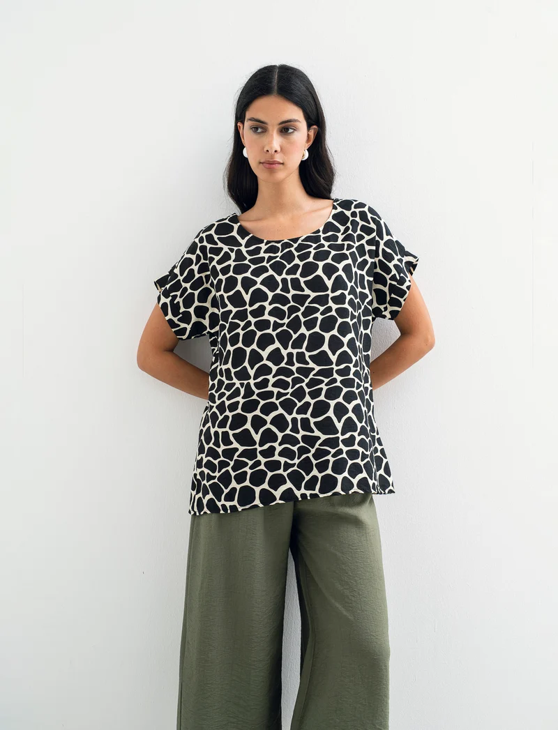 Tshirt stampata con vestibilità over - Nero